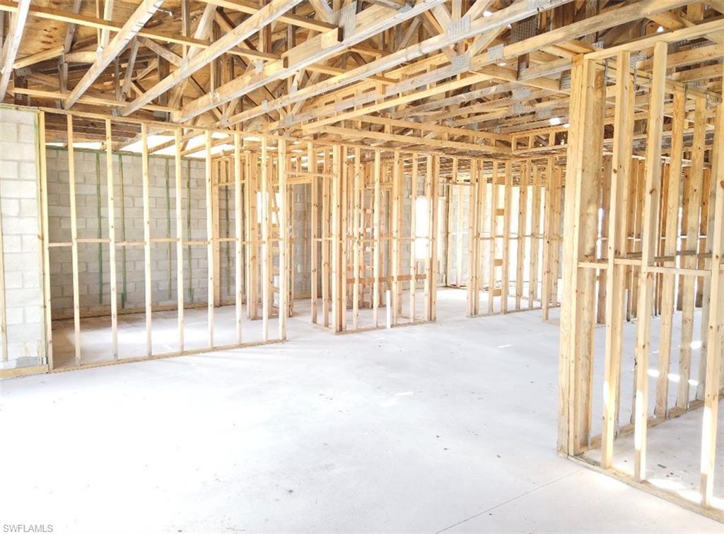 Image 4: View of miscellaneous room