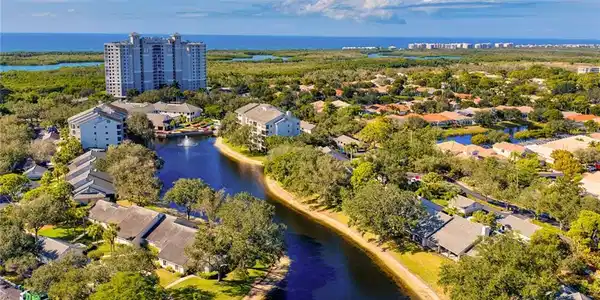 201 Arbor Lake DR