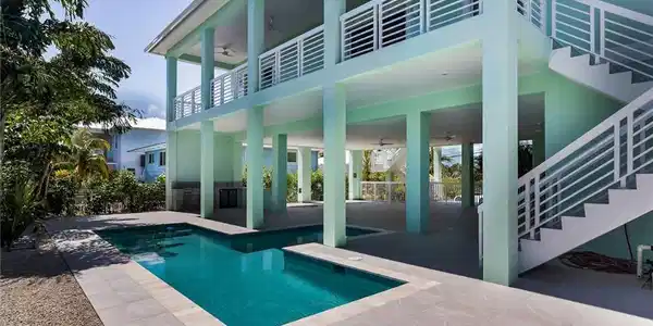 518 Avenida Primiceria