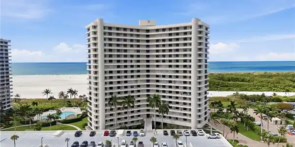 320 Seaview CT