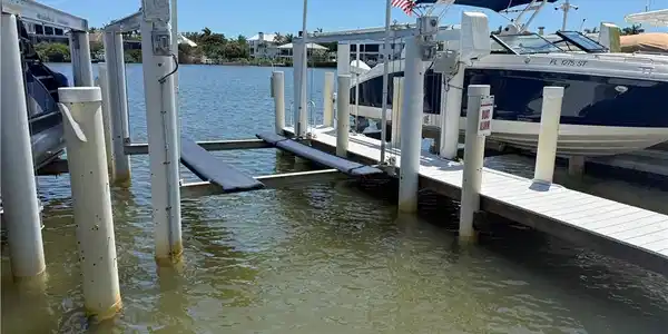 Image 4: 9k Lbs. Boat Lift WS-8