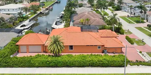 10 Anchor CT