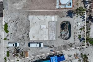 110 Mid Island DR