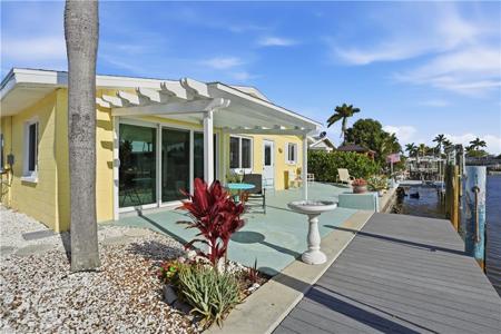 2607 Bayshore DR