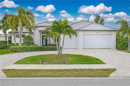 1608 Beach PKWY W