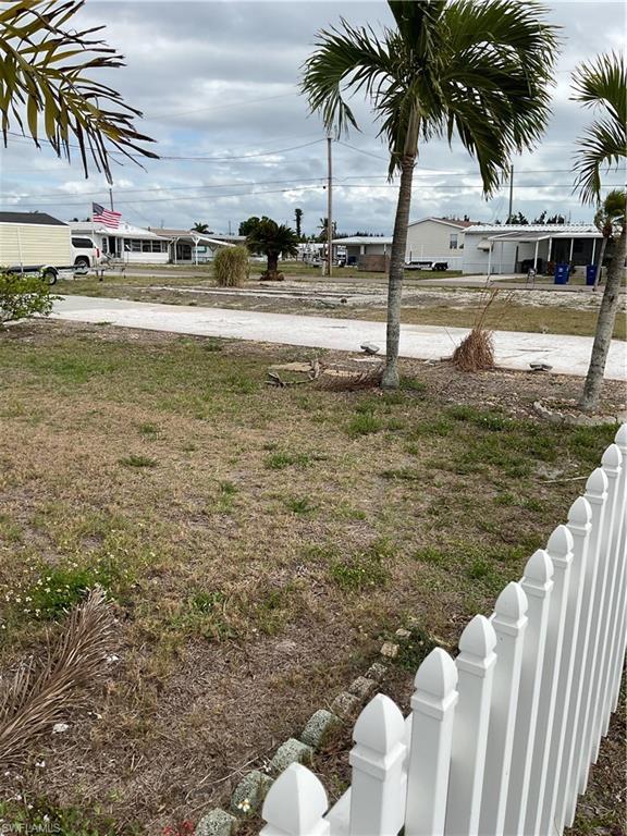 Image 4: View of yard