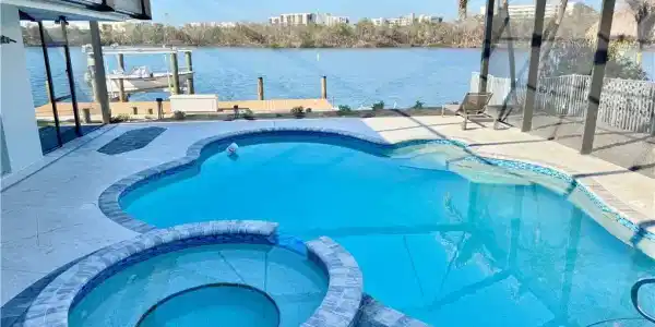 8065 Lagoon RD
