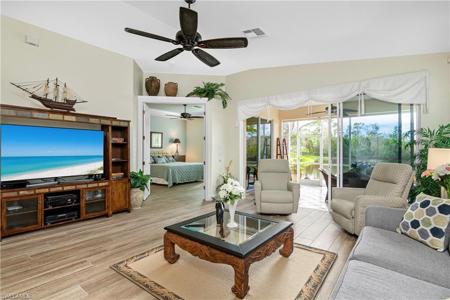 758 Mainsail PL