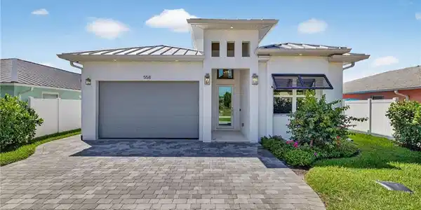 558 100th AVE N