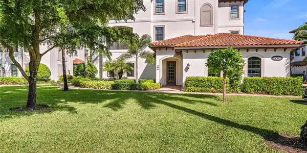 4520 Colony Villas DR