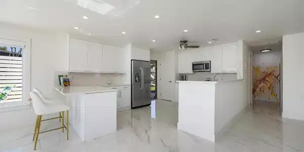 16 KNIGHTS BRIDGE RD