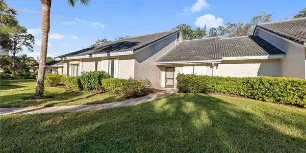 405 Arbor Lake DR