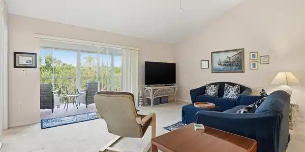 3021 Sandpiper Bay CIR