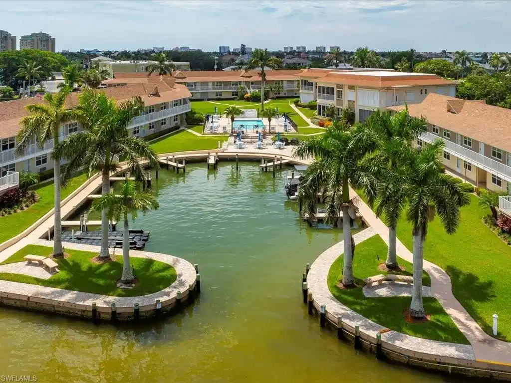 Image 1: Drone / aerial view of a large body of water