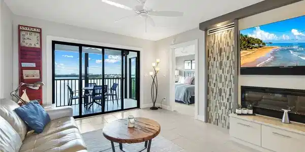 4835 Bonita Beach RD