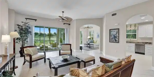 9038 Cascada WAY