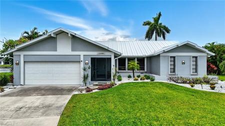 2300 SW 39th TER