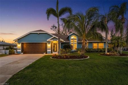 5940 SW 1st CT
