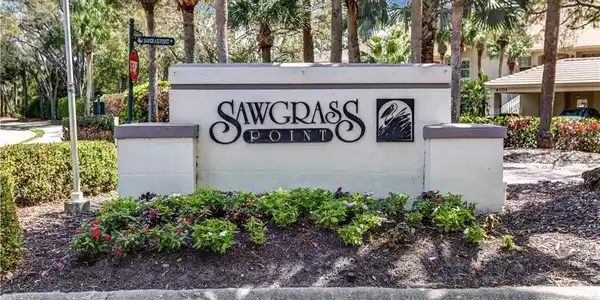 4121 Sawgrass Point DR