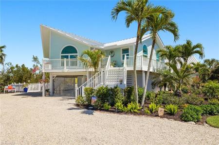 970 Sand Castle RD