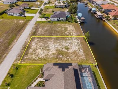 1628 NW 38th PL