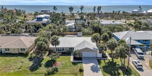 3941 Coquina DR