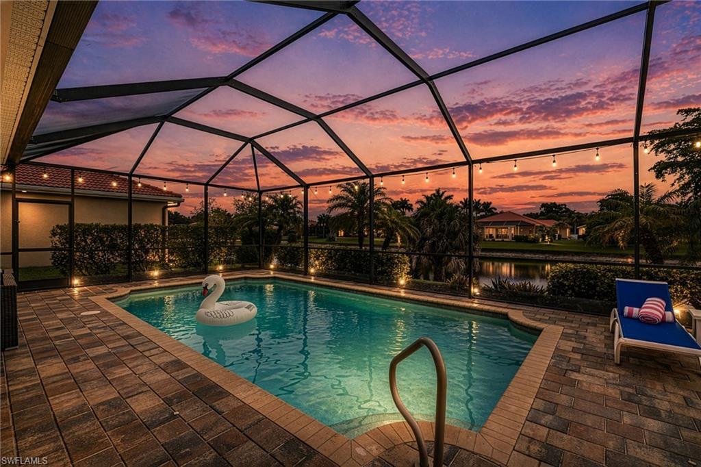 Image 2: Pool & Screened Lanai