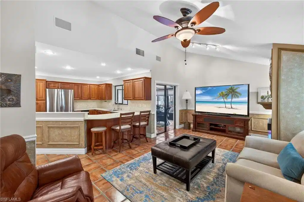 Image 1: Family Room