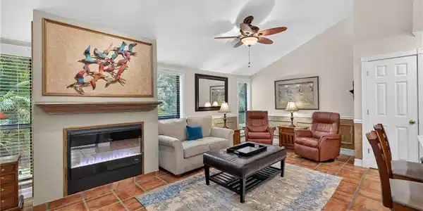 Image 3: Family Room