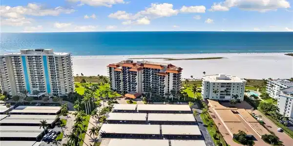 180 Seaview CT