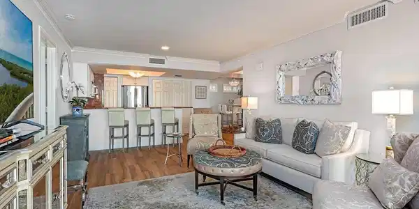 Image 3: Great for entertaining