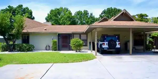 4276 Island CIR