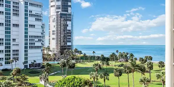 4551 Gulf Shore BLVD N