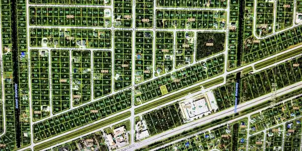 Image 3: Aerial overview of property's location