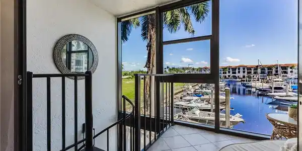 801 River Point DR