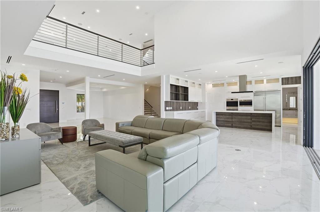 Image 3: Open Concept House