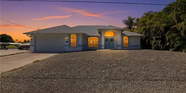 3715 Manatee DR