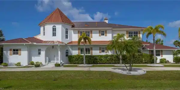 5019 Bal Harbor BLVD