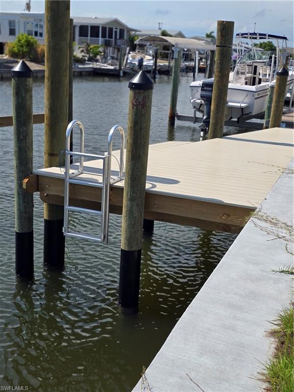 Image 2: New dock & concrete seawall