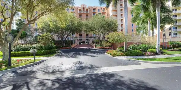 14220 Royal Harbour CT