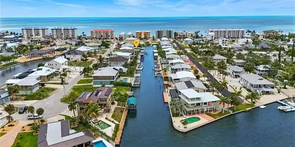 Image 4: Aerial - Virtually Edited Image