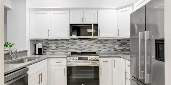 Image 2: Kitchen