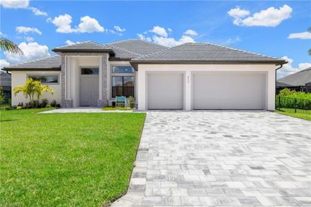 4424 SW 18th PL