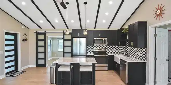 1922 Flamingo DR