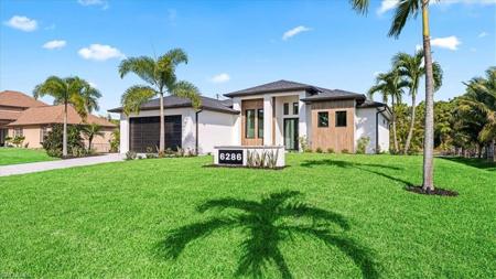 6286 Fuller DR
