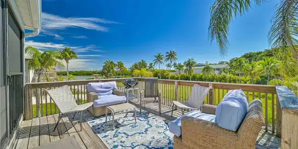 27541 Hickory Bay DR