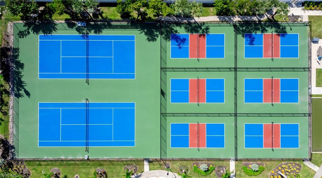 Image 2: Pickleball and Tennis courts