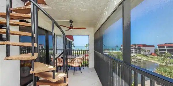 2445 W Gulf DR