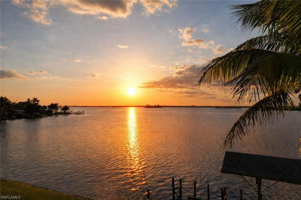 Image 3: Own your piece of paradise, where every evening ends with a golden sunset!