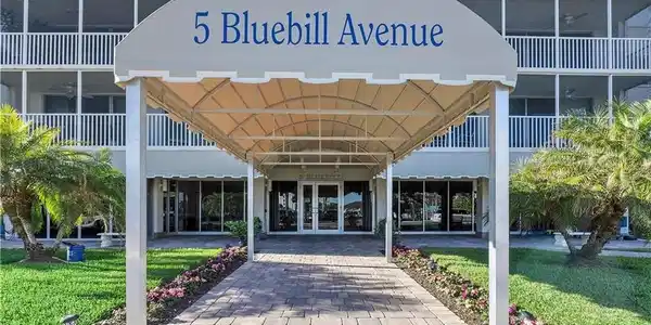 5 Bluebill AVE